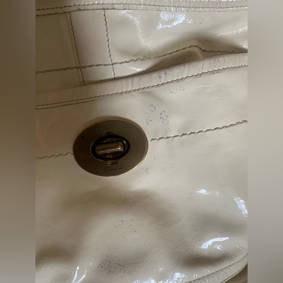 Coach Ergo Large Patent Leather Hobo Purse - Picture 5 of 9